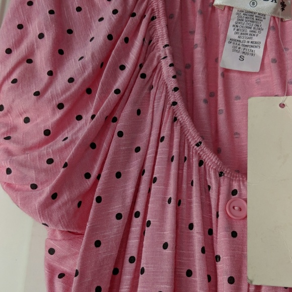 Top - Picture 3 of 3